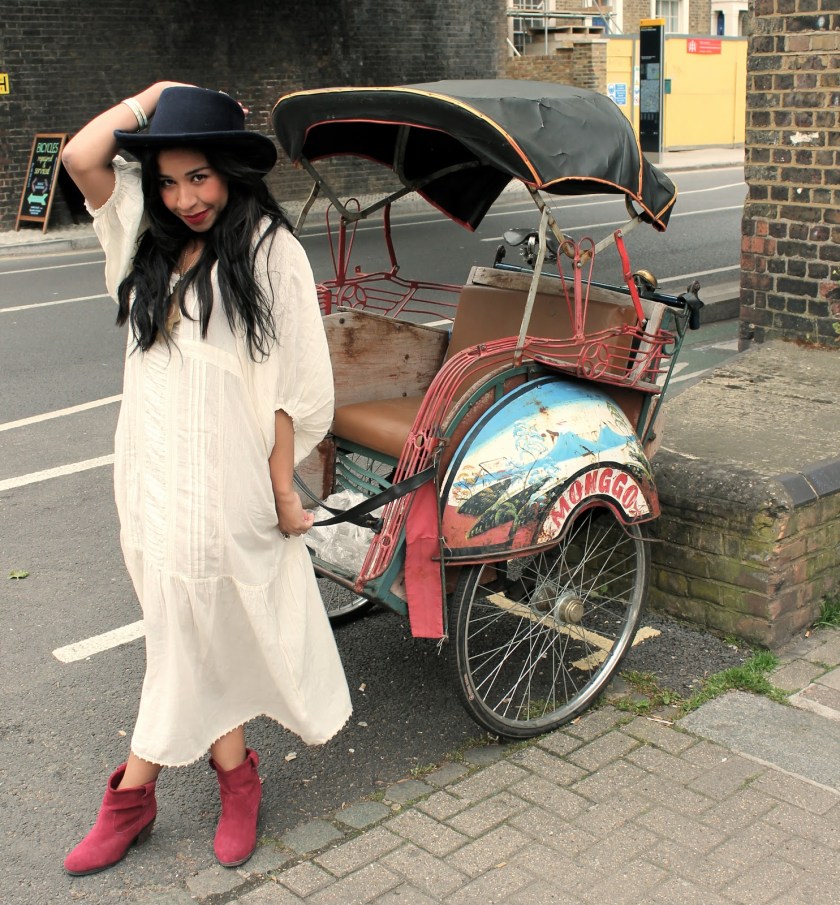 girl with rickshaw